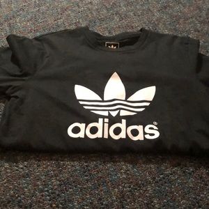 Adidas black top